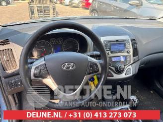 Hyundai I-30 i30 Crosswagon (WWH), Combi, 2007 / 2012 1.6 CVVT 16V picture 16