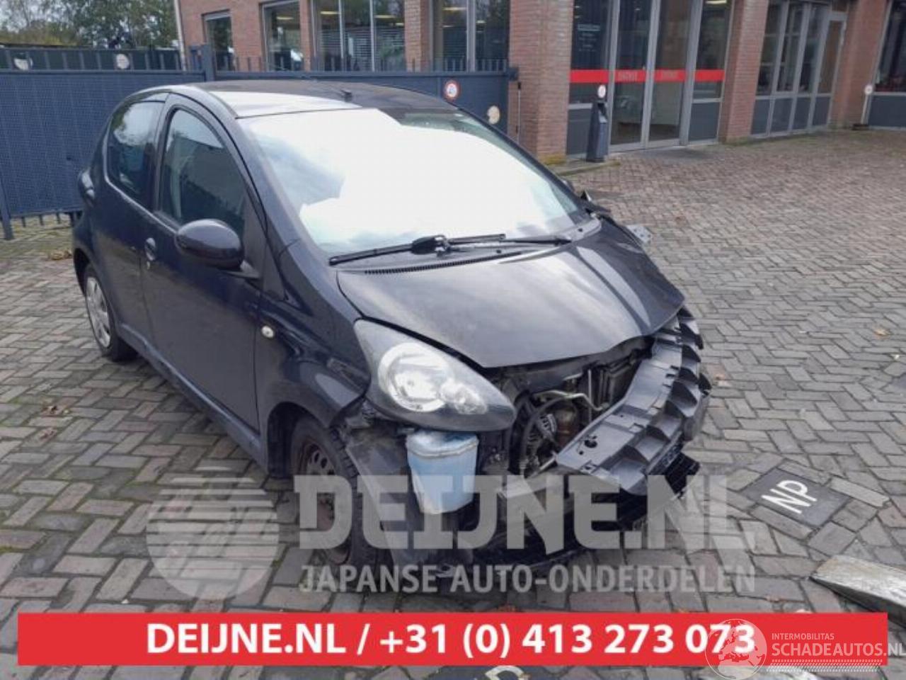 Toyota Aygo Aygo (B10), Hatchback, 2005 / 2014 1.0 12V VVT-i