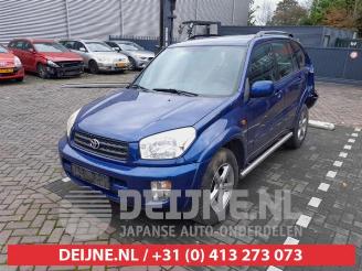 Toyota Rav-4 RAV4 (A2), Terreinwagen, 2000 / 2005 2.0 16V VVT-i 4x4 picture 3