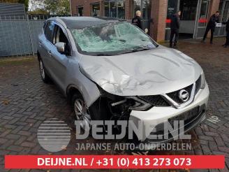 Vrakbiler auto Nissan Qashqai Qashqai (J11), SUV, 2013 1.2 DIG-T 16V 2014/3