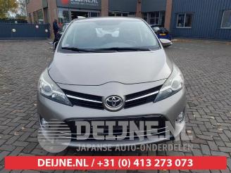 Toyota Verso Verso, MPV, 2009 / 2018 1.6 16V VVT-i picture 2
