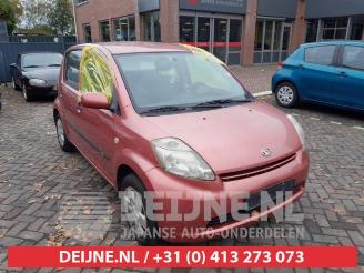 Coche siniestrado Daihatsu Sirion Sirion 2 (M3), Hatchback, 2005 1.3 16V DVVT 2006/11