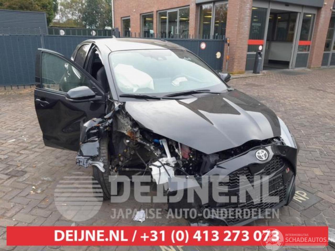Toyota Yaris Yaris IV (P21/PA1/PH1), Hatchback, 2020 1.5 12V Hybrid 115