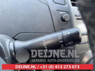 Toyota Yaris Yaris II (P9), Hatchback, 2005 / 2014 1.33 16V Dual VVT-I picture 12