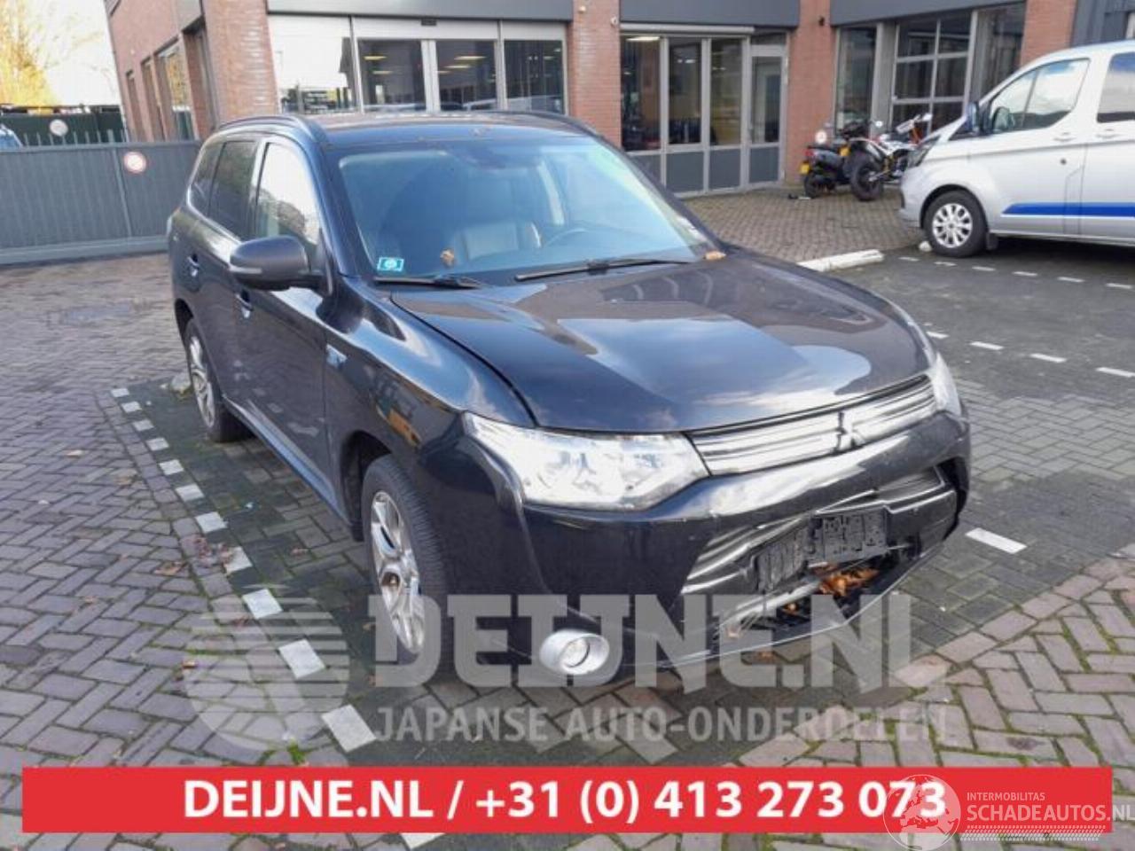 Mitsubishi Outlander Outlander (GF/GG), SUV, 2012 / 2022 2.0 16V PHEV 4x4