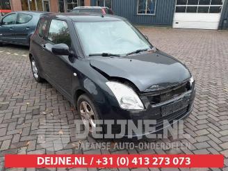 Coche siniestrado Suzuki Swift Swift (ZA/ZC/ZD1/2/3/9), Hatchback, 2005 / 2015 1.3 VVT 16V 2007/5