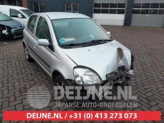 Coche siniestrado Toyota Yaris Yaris (P1), Hatchback, 1999 / 2005 1.3 16V VVT-i 2005/11