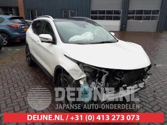 Vrakbiler auto Nissan Qashqai Qashqai (J11), SUV, 2013 1.2 DIG-T 16V 2016/1