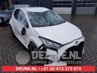 Uttjänta bilar auto Toyota Yaris Yaris IV (P21/PA1/PH1), Hatchback, 2020 1.5 12V Hybrid 115 2024/5