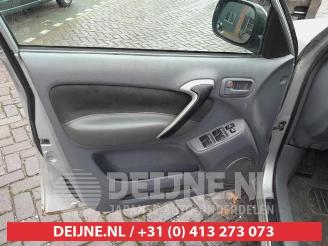 Toyota Rav-4 RAV4 (A2), Terreinwagen, 2000 / 2005 2.0 16V VVT-i 4x4 picture 10