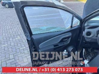 Toyota Yaris Yaris III (P13), Hatchback, 2010 / 2020 1.5 16V Hybrid picture 17