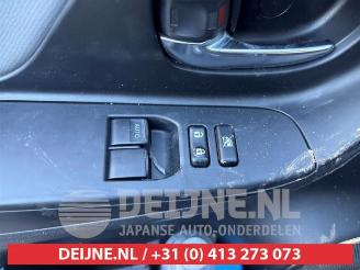 Toyota Yaris Yaris III (P13), Hatchback, 2010 / 2020 1.5 16V Hybrid picture 16