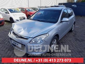 Hyundai I-30 i30 (FD), Hatchback, 2007 / 2011 1.4 CVVT 16V picture 3