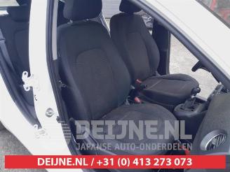Hyundai I-10 i10 (B5), Hatchback, 2013 / 2019 1.0 12V picture 8