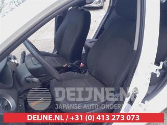 Hyundai I-10 i10 (B5), Hatchback, 2013 / 2019 1.0 12V picture 9