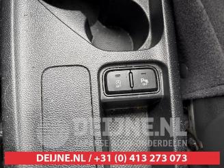 Hyundai I-10 i10 (B5), Hatchback, 2013 / 2019 1.0 12V picture 27