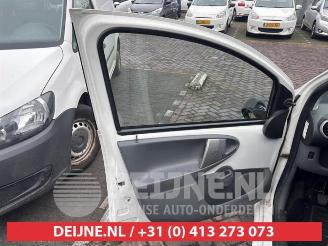 Toyota Aygo Aygo (B10), Hatchback, 2005 / 2014 1.0 12V VVT-i picture 15