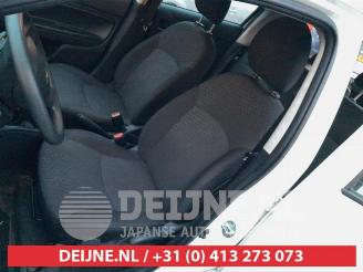 Mitsubishi Space-star Space Star (A0), Hatchback, 2012 1.0 12V picture 16