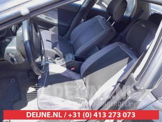 Subaru Impreza Impreza II Plus (GG), Hatchback 5-drs, 2000 / 2010 1.6 16V TS 4x4 picture 14