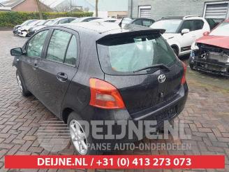 Toyota Yaris Yaris II (P9), Hatchback, 2005 / 2014 1.3 16V VVT-i picture 5