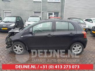 Toyota Yaris Yaris II (P9), Hatchback, 2005 / 2014 1.3 16V VVT-i picture 4