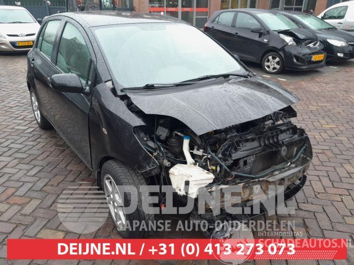 Toyota Yaris Yaris II (P9), Hatchback, 2005 / 2014 1.3 16V VVT-i