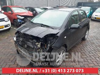 Toyota Yaris Yaris II (P9), Hatchback, 2005 / 2014 1.3 16V VVT-i picture 3