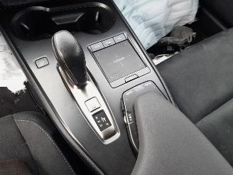 Lexus UX  picture 27