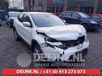 Dezmembrări autoturisme Nissan Qashqai Qashqai (J11), SUV, 2013 1.2 DIG-T 16V 2015/12