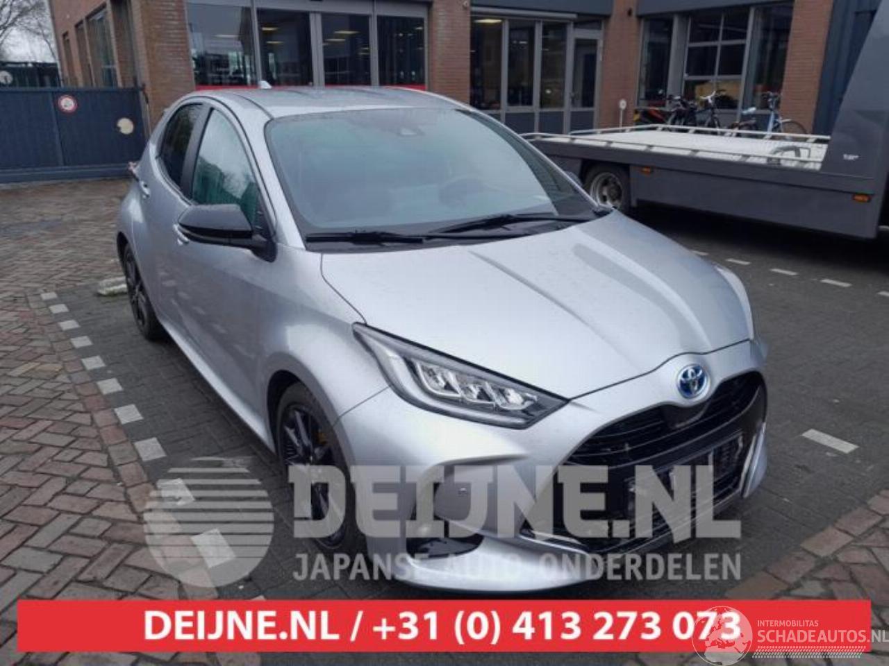 Toyota Yaris Yaris IV (P21/PA1/PH1), Hatchback, 2020 1.5 12V Hybrid 115