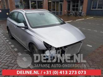 Vrakbiler auto Hyundai I-30 i30 Wagon (PDEF5), Combi, 2017 1.5 DPi 16V 2022/11