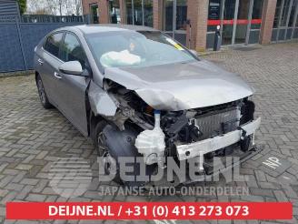 Vrakbiler auto Hyundai Ioniq Ioniq, Liftback, 2016 / 2022 EV 38 kWh 2019/12