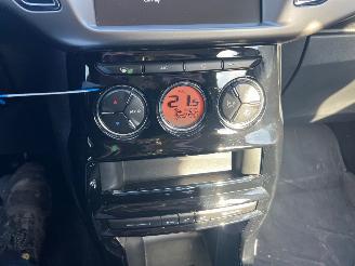 Citroën C3 1.2 PureTech Automaat Tendance picture 14