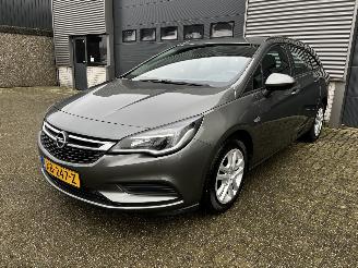 Schadeauto Opel Astra SPORTS TOURER 1.0I NAVI / CRUISE / PDC 2018/5