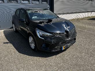 Renault Clio 1.0 TCe NAVI / CRUISE / PDC picture 3