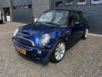 Schadeauto Mini Cooper S 1.6i PANODAK / LEER / CRUISE 2004/1