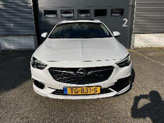 Opel Insignia SPORTS TOURER 1.5 TURBO / PANODAK / OPC LINE / EXPORT PRIJS picture 2