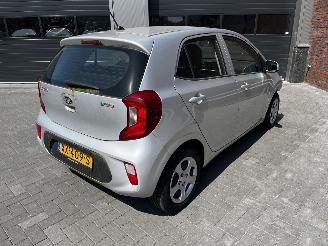 Schadeauto Kia Picanto 1.0 CVVT 2019/4