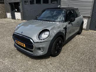 skadebil auto Mini Cooper 1.5I 2017/5