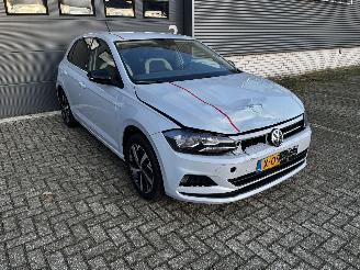 Volkswagen Polo 1.0 TSI BEATS CLIMA / NAVI / CRUISE / CAMERA picture 3