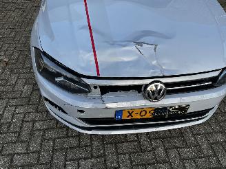 Volkswagen Polo 1.0 TSI BEATS CLIMA / NAVI / CRUISE / CAMERA picture 4