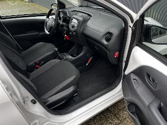 Toyota Aygo 1.0 VVT-i AIRCO / CRUISE picture 10