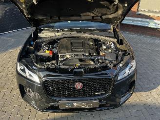 Jaguar F-Pace 2.0 P400e BLACK EDITION PHEV picture 29