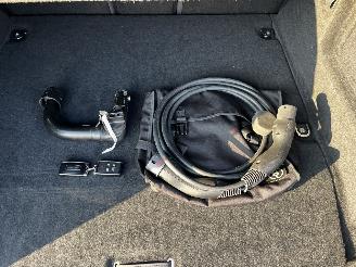 Jaguar F-Pace 2.0 P400e BLACK EDITION PHEV picture 25