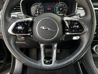Jaguar F-Pace 2.0 P400e BLACK EDITION PHEV picture 16