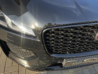 Jaguar F-Pace 2.0 P400e BLACK EDITION PHEV picture 7