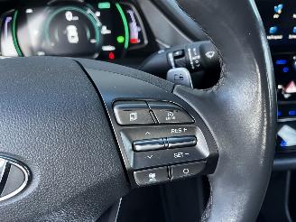 Hyundai Ioniq COMFORT EV 38kwH CAMERA / NAVI / CRUISE / PDC picture 21