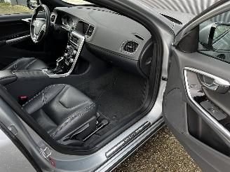 Volvo S-60 1.5 T3 AUTOMAAT / NAVI / CRUISE / LEER / PDC picture 11