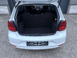 Volkswagen Polo 1.0i SOUND / CLIMA / NAVI / PDC picture 19