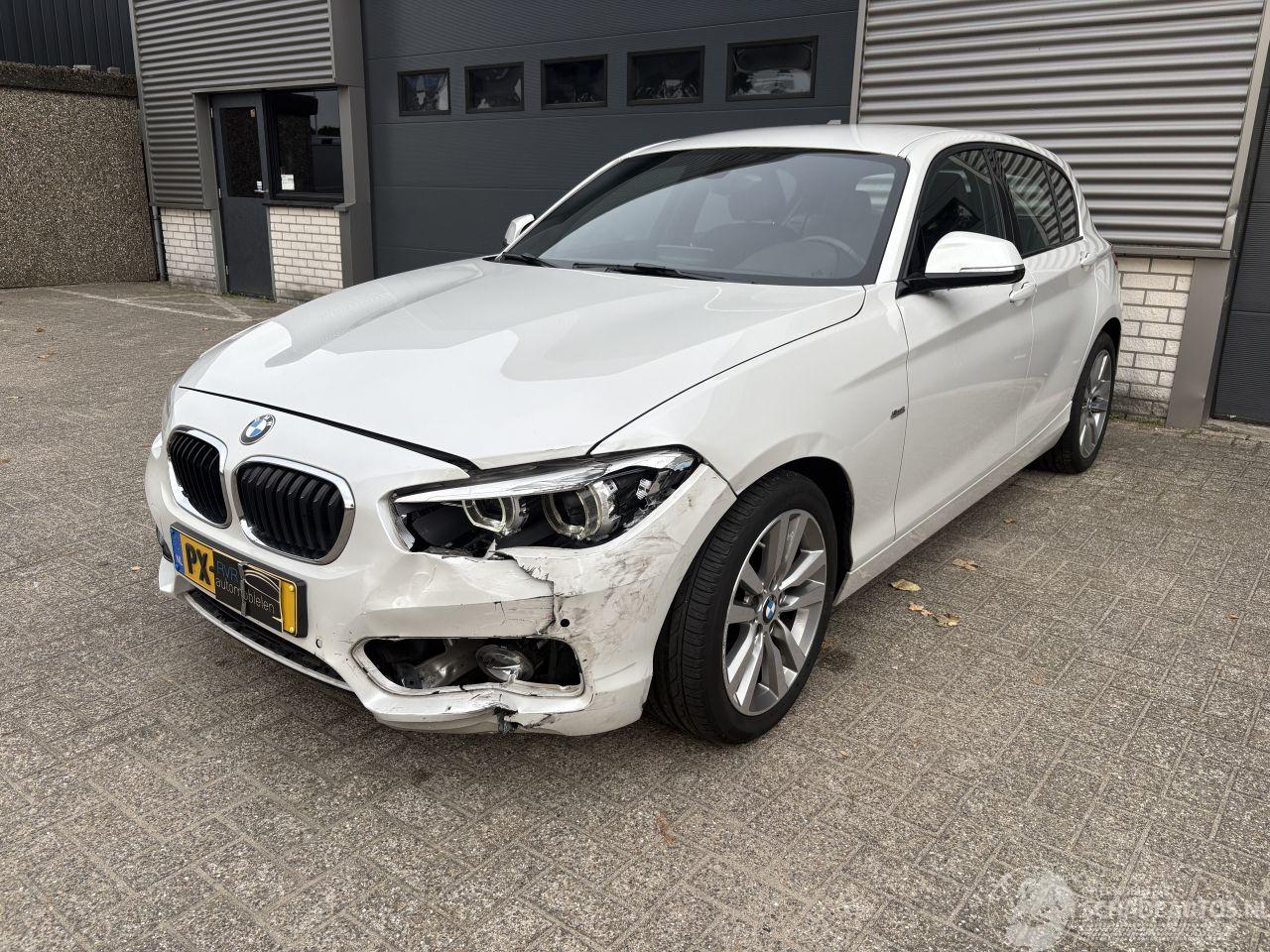 BMW 1-serie 118i SPORT / AUTOMAAT / LEER / NAVI / CRUISE / PDC